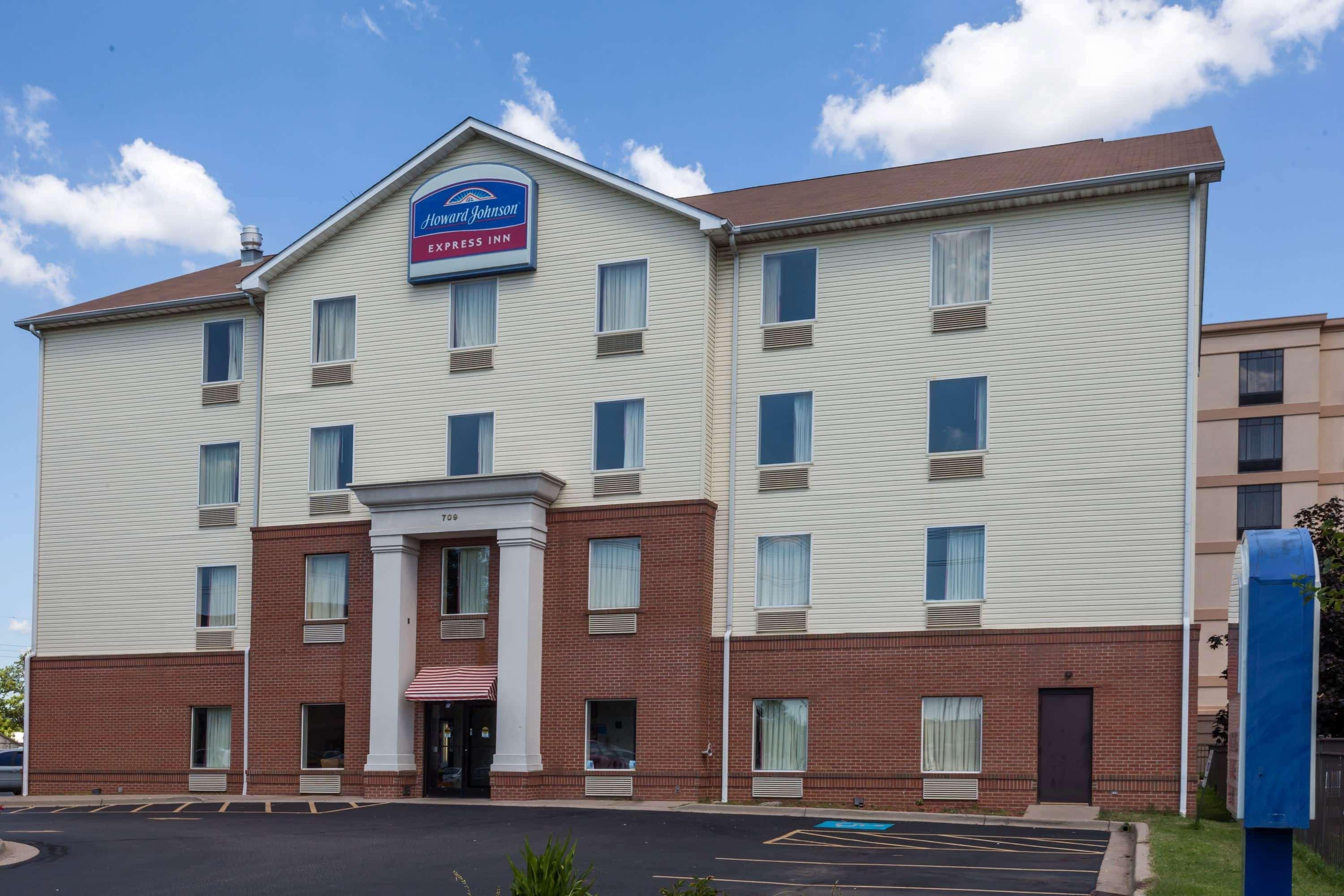 לואיוויל Howard Johnson By Wyndham Airport מראה חיצוני תמונה